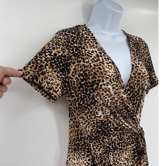 Anne Klein Leopard Faux Wrap Dress 8 Brown Y2K Mob Wife Tie Deep V-Neck Career - Picture 5 of 12